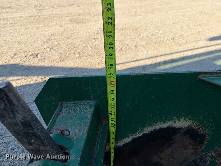 image for item FK3906 2007 Montana  LG5740C  MFWD tractor