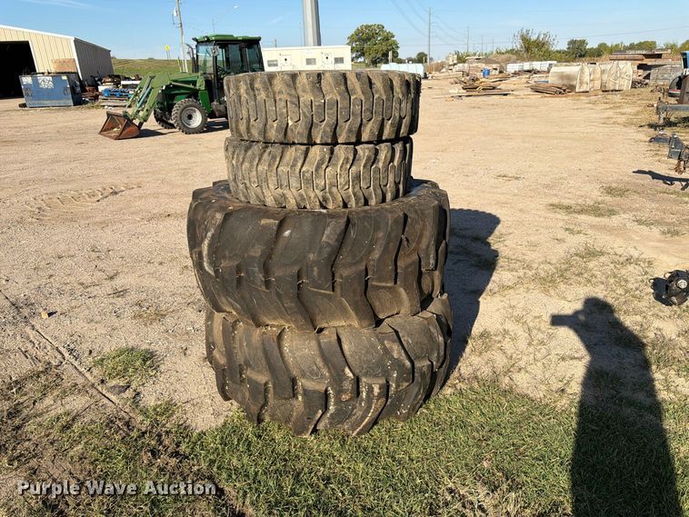 image for item FK3906 2007 Montana  LG5740C  MFWD tractor