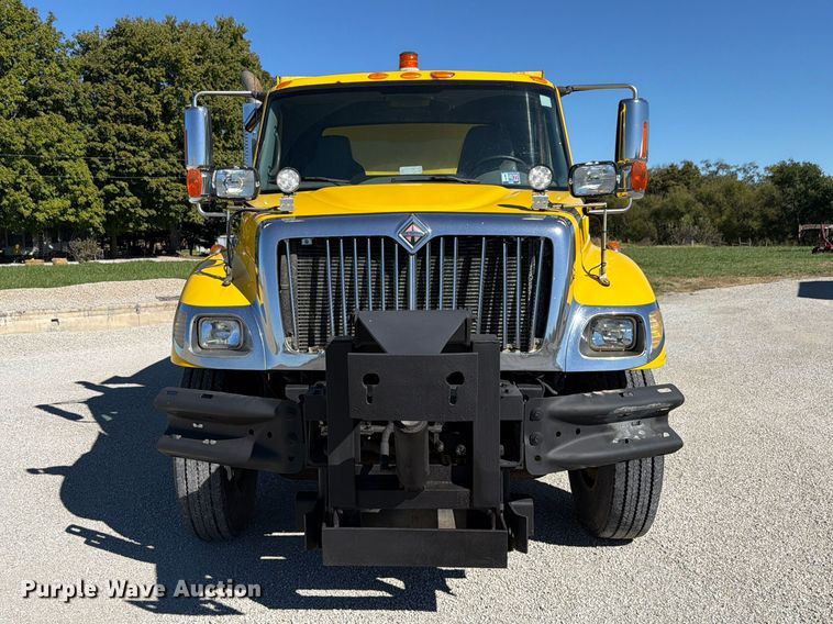 image for item FK4201 2006 International 7400 dump truck