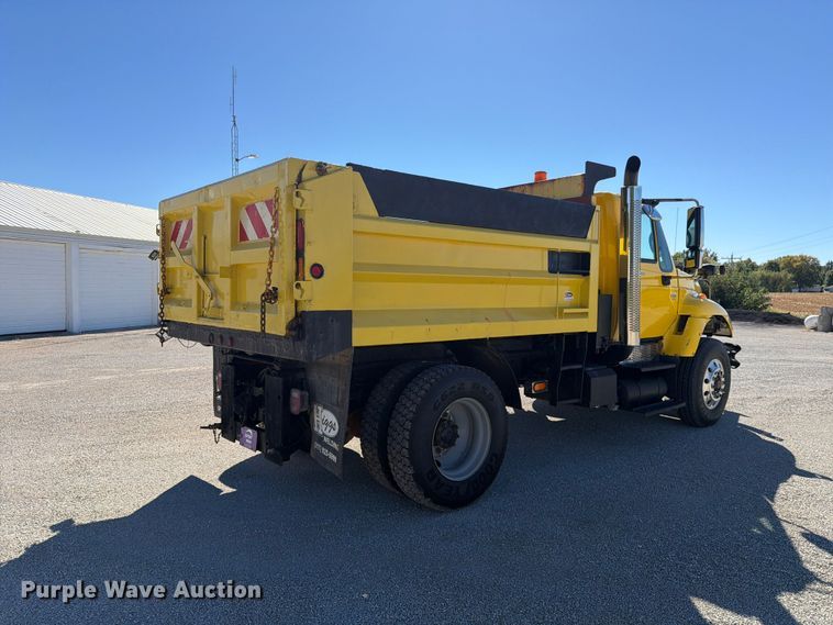 image for item FK4201 2006 International 7400 dump truck