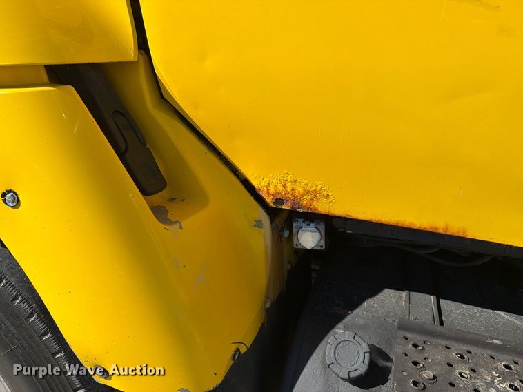 image for item FK4201 2006 International 7400 dump truck