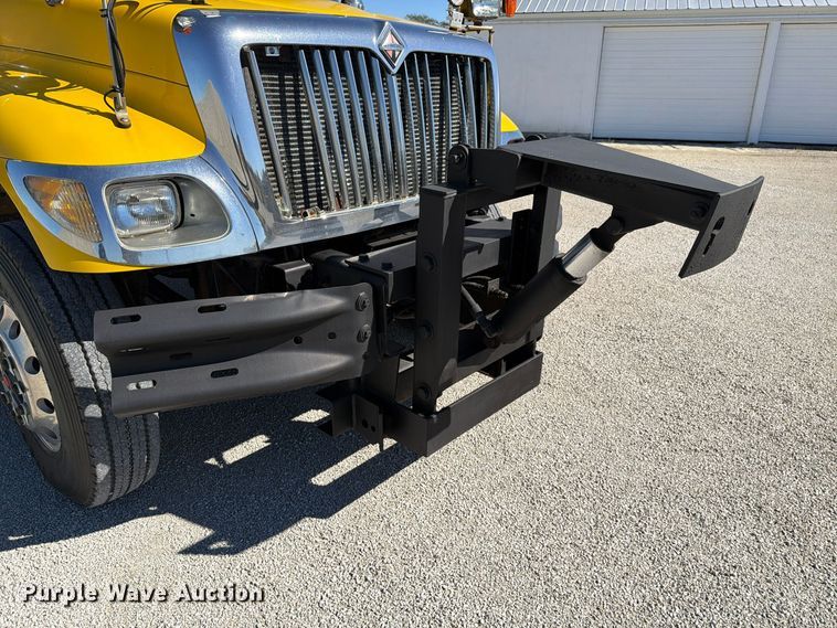 image for item FK4201 2006 International 7400 dump truck