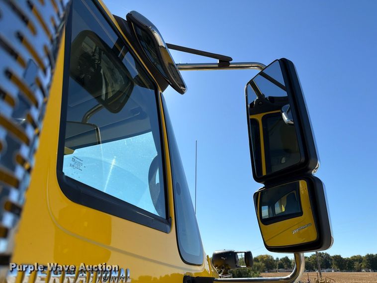 image for item FK4201 2006 International 7400 dump truck