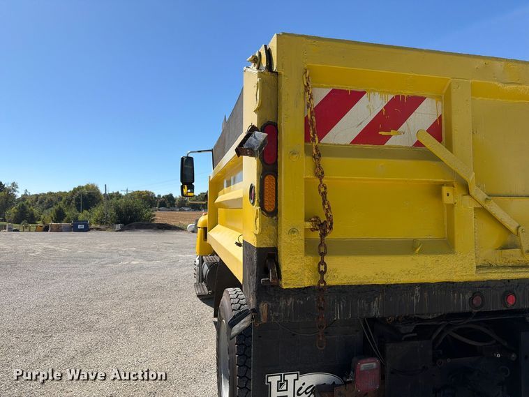 image for item FK4201 2006 International 7400 dump truck