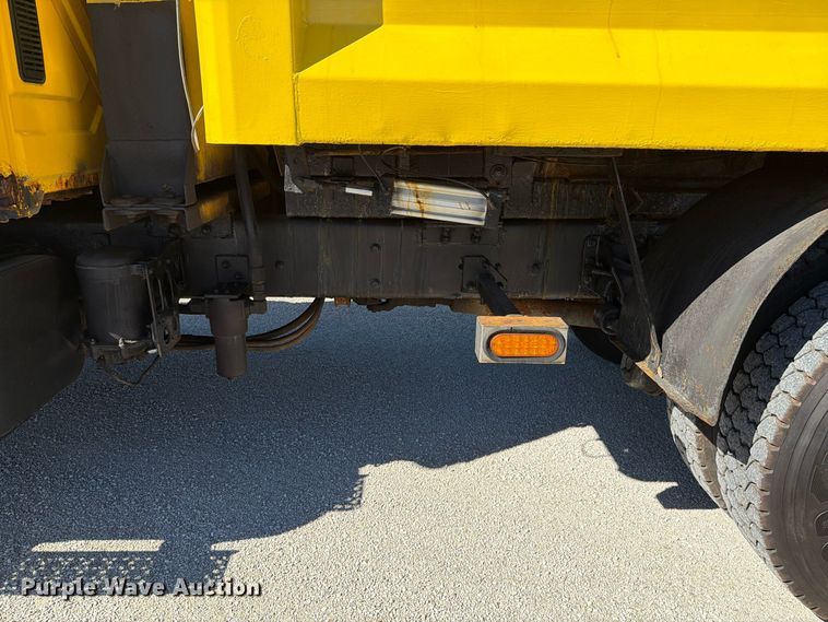 image for item FK4201 2006 International 7400 dump truck