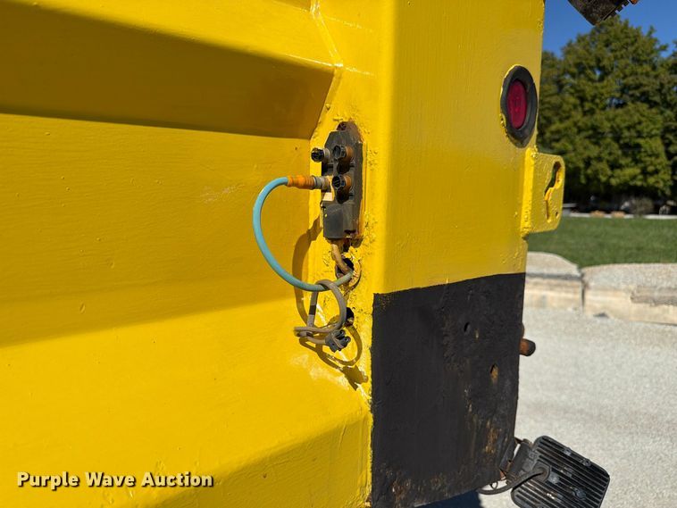 image for item FK4201 2006 International 7400 dump truck