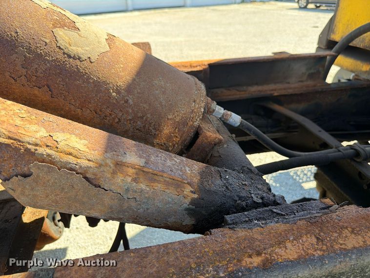 image for item FK4201 2006 International 7400 dump truck