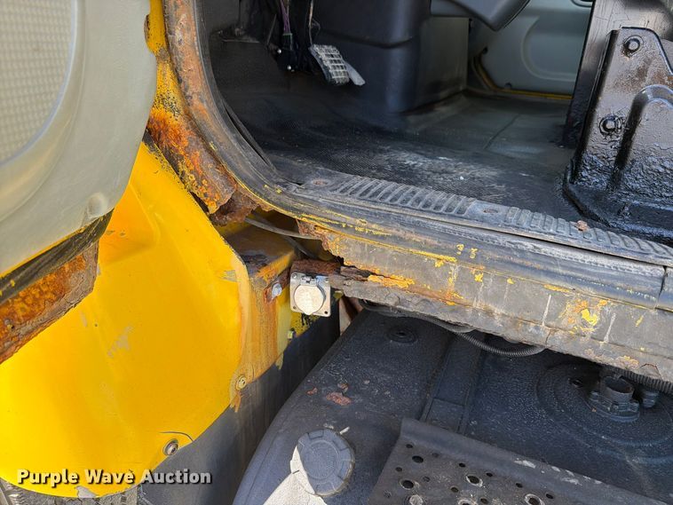 image for item FK4201 2006 International 7400 dump truck