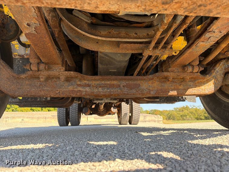 image for item FK4201 2006 International 7400 dump truck