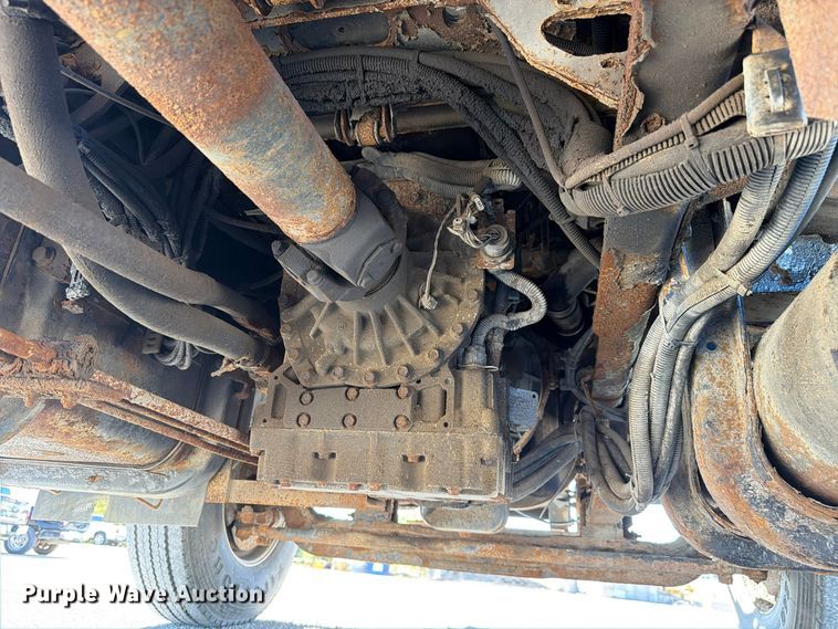 image for item FK4201 2006 International 7400 dump truck