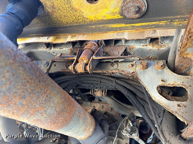 image for item FK4201 2006 International 7400 dump truck