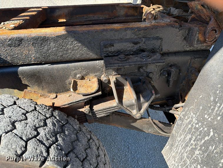 image for item FK4201 2006 International 7400 dump truck