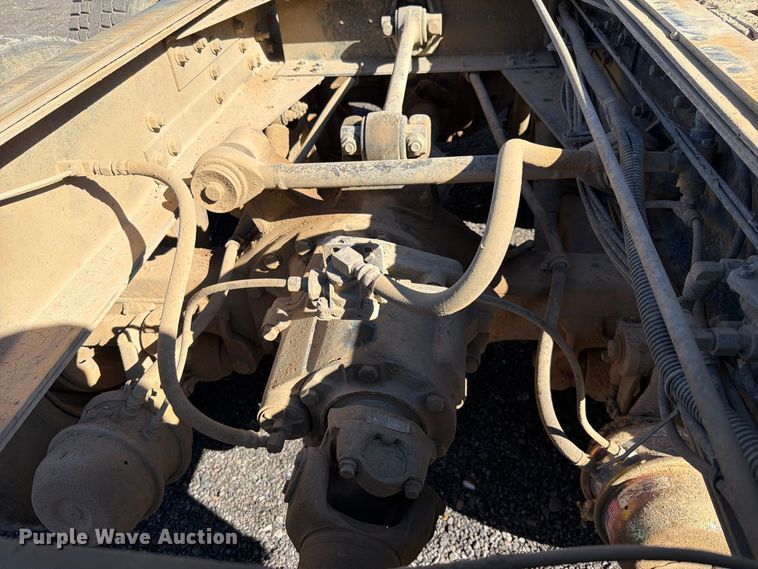 image for item FK5286 2001 International F4900 dump truck