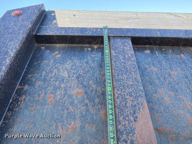 image for item FK5286 2001 International F4900 dump truck