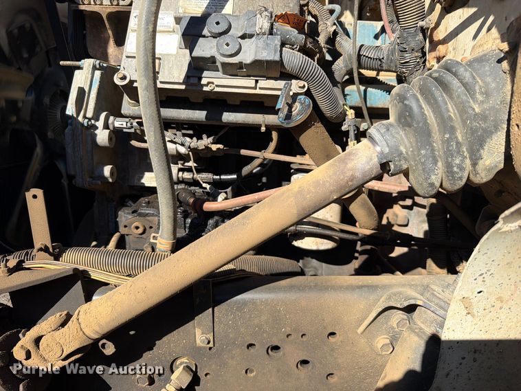 image for item FK5286 2001 International F4900 dump truck