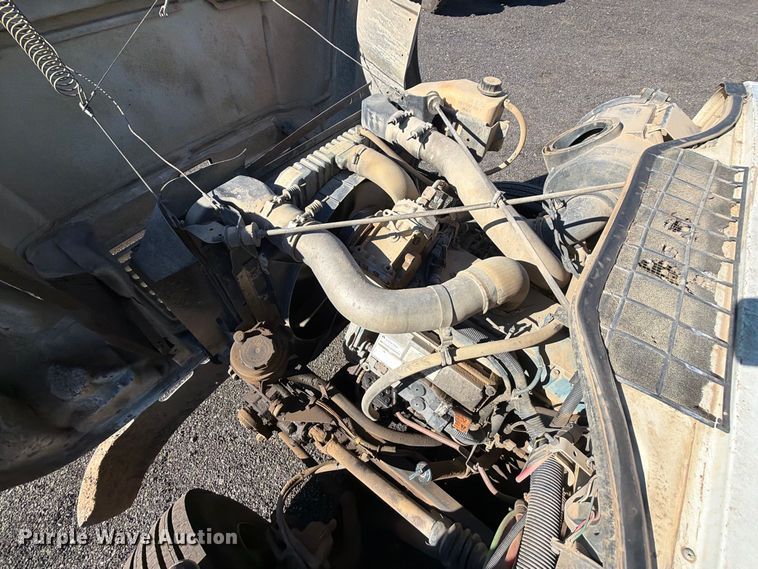 image for item FK5286 2001 International F4900 dump truck