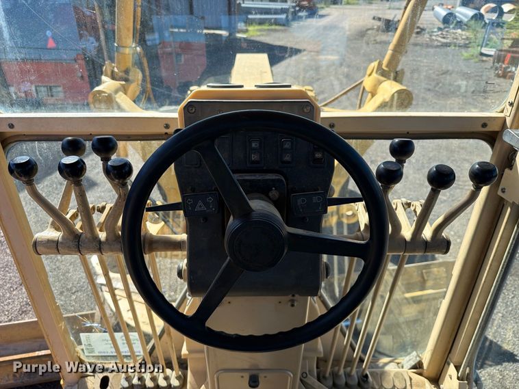 image for item FK5287 2007 Caterpillar 140H motor grader