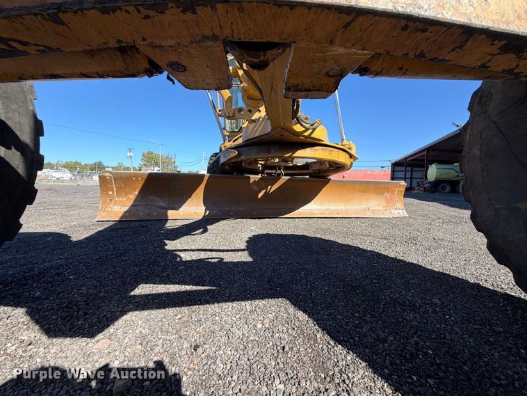 image for item FK5287 2007 Caterpillar 140H motor grader