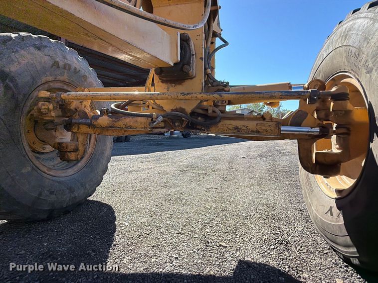 image for item FK5287 2007 Caterpillar 140H motor grader