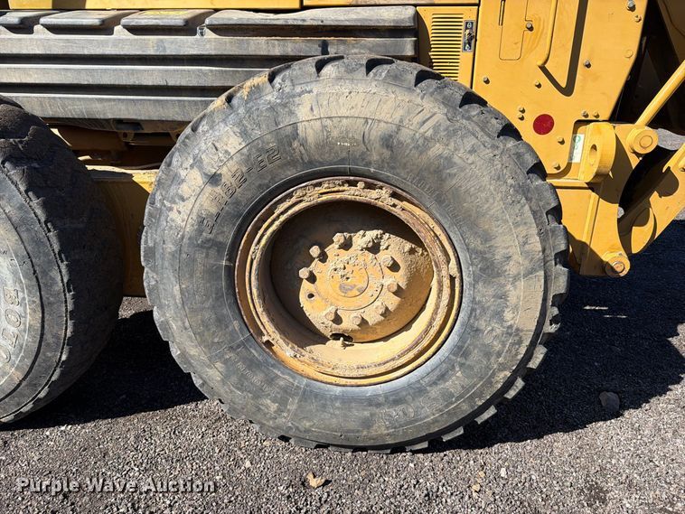 image for item FK5287 2007 Caterpillar 140H motor grader