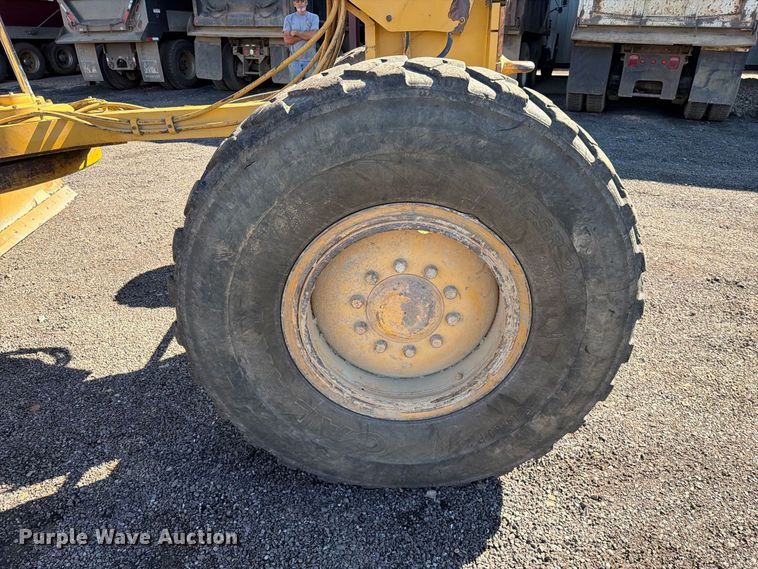image for item FK5287 2007 Caterpillar 140H motor grader