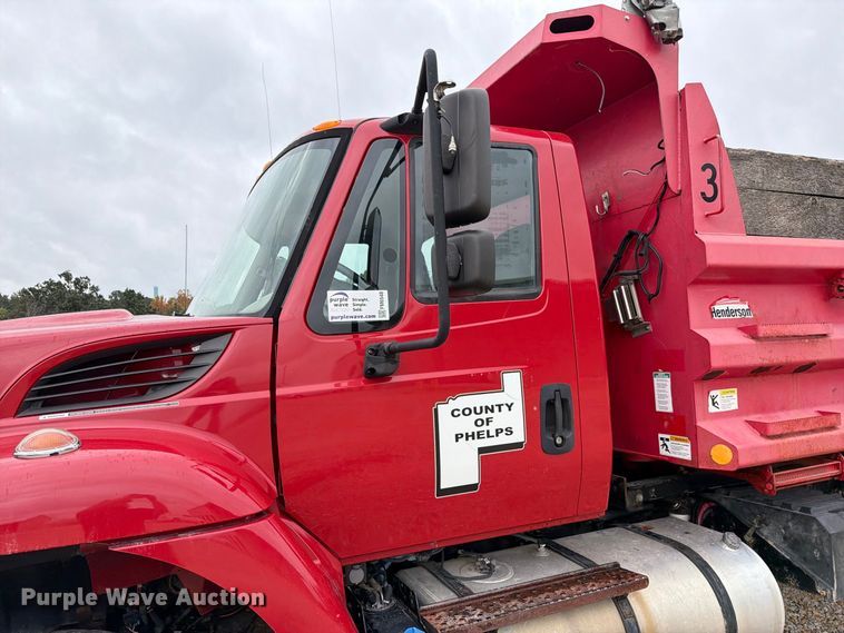 image for item FM6548 2018 International 7500 dump truck