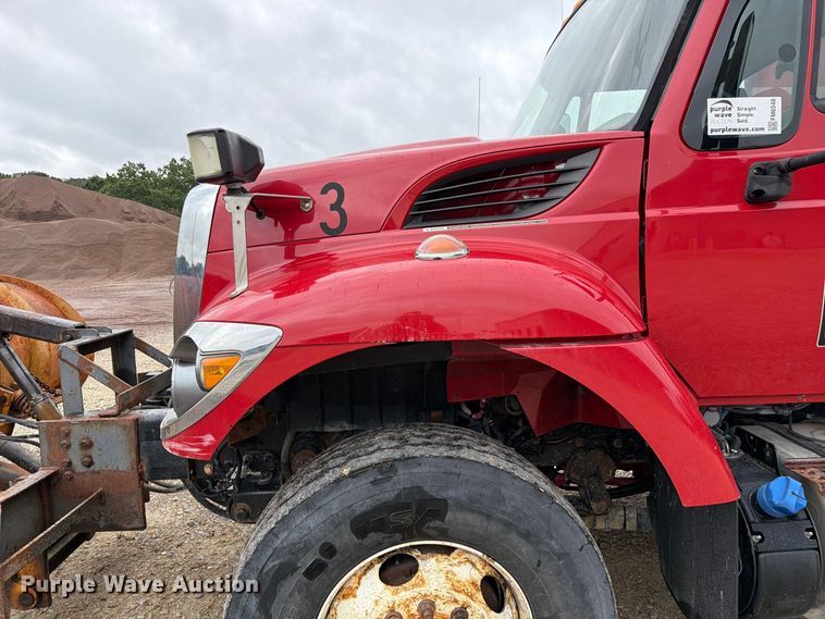 image for item FM6548 2018 International 7500 dump truck