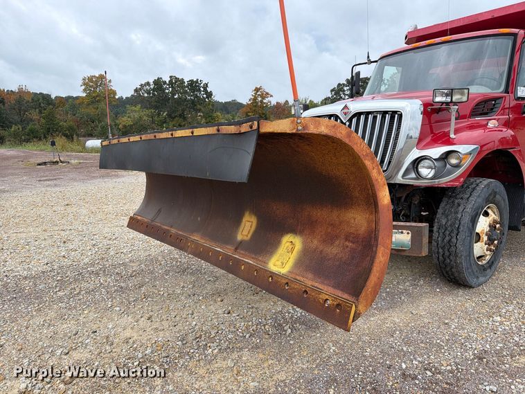 image for item FM6548 2018 International 7500 dump truck