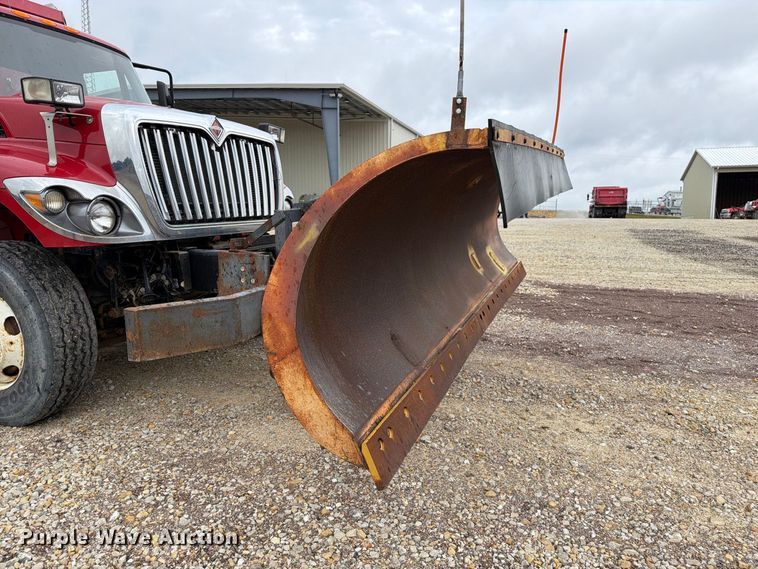 image for item FM6548 2018 International 7500 dump truck