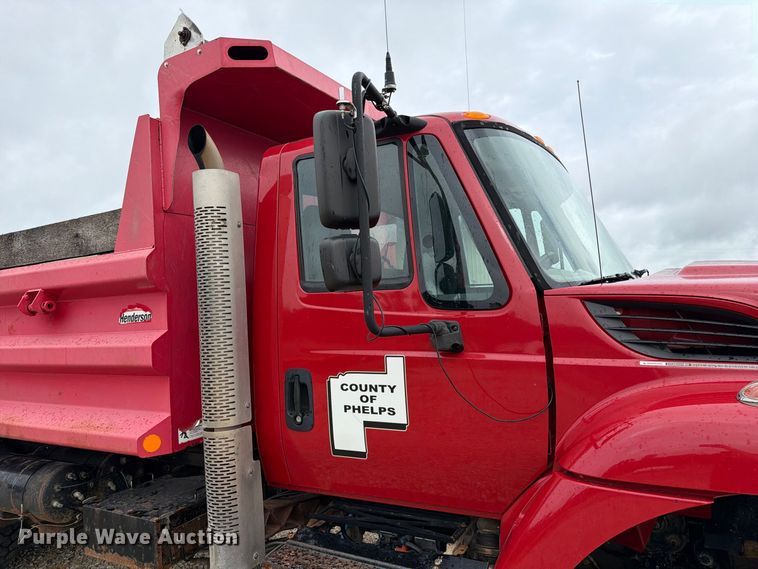 image for item FM6548 2018 International 7500 dump truck