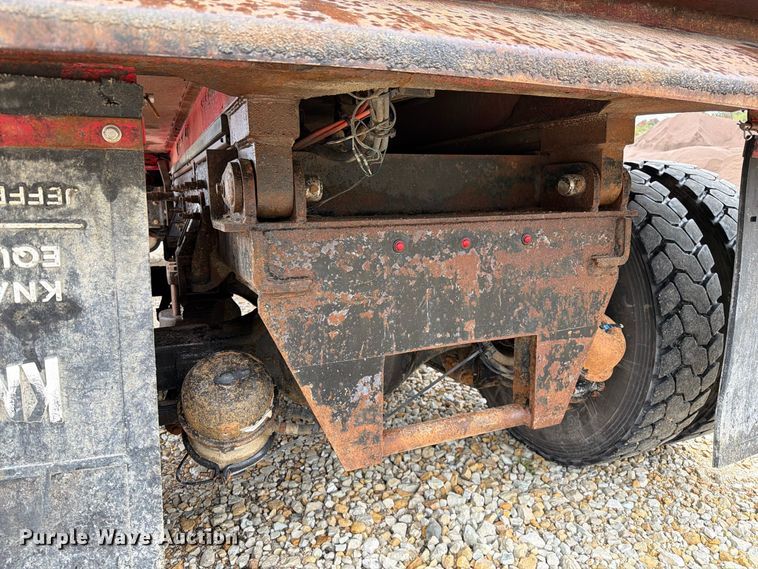 image for item FM6548 2018 International 7500 dump truck