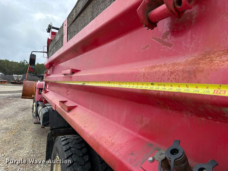 image for item FM6548 2018 International 7500 dump truck