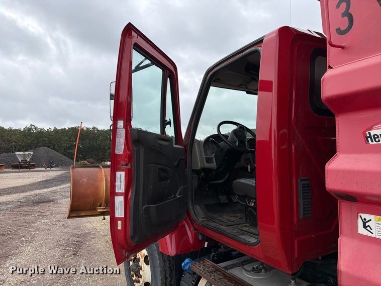 image for item FM6548 2018 International 7500 dump truck