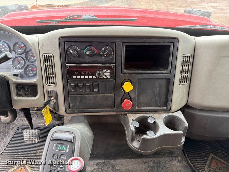 image for item FM6548 2018 International 7500 dump truck