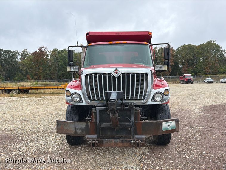 image for item FM6549 2018 International 7500 dump truck
