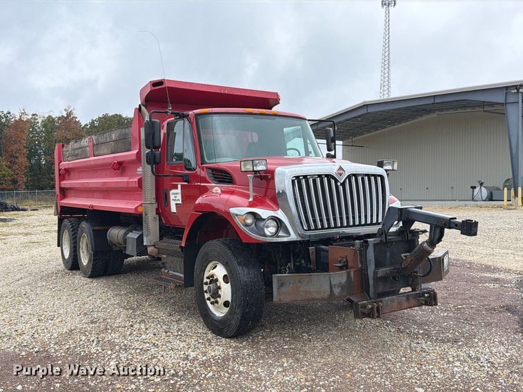 image for item FM6549 2018 International 7500 dump truck