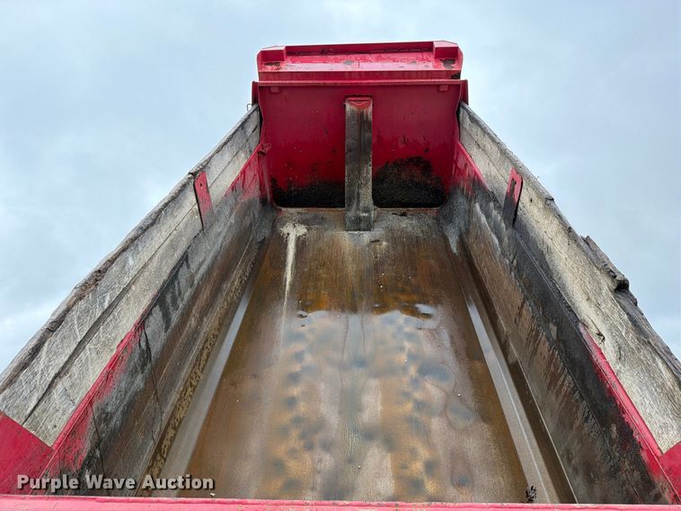 image for item FM6549 2018 International 7500 dump truck