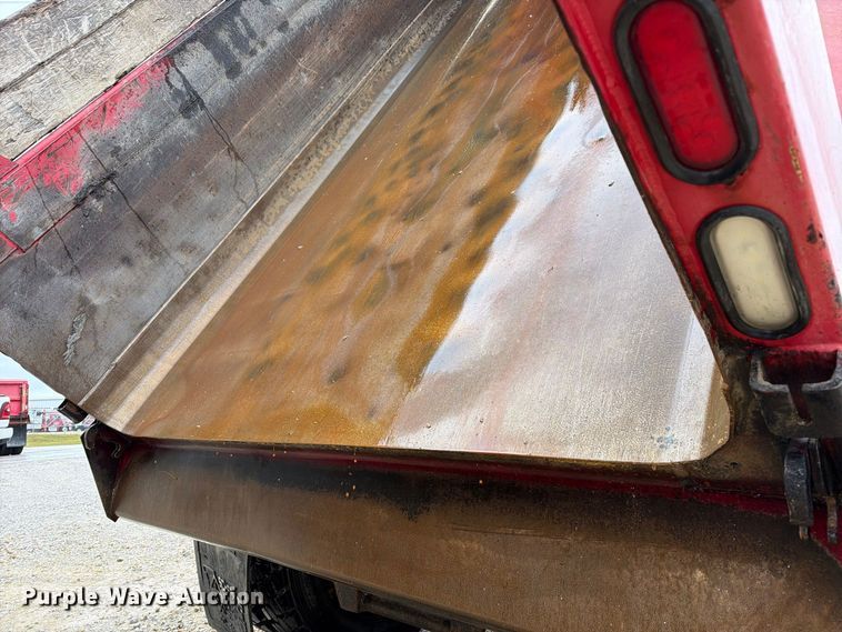 image for item FM6549 2018 International 7500 dump truck