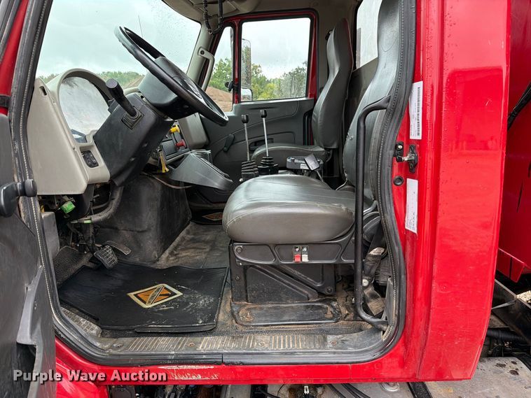 image for item FM6549 2018 International 7500 dump truck