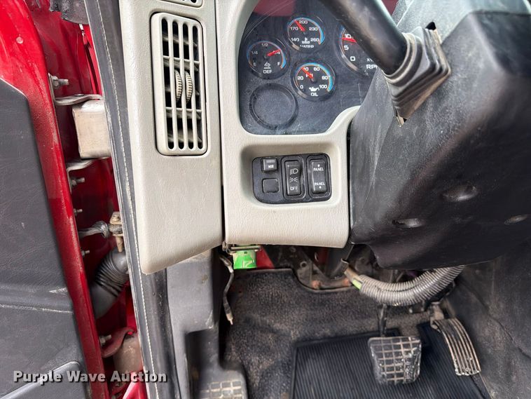 image for item FM6549 2018 International 7500 dump truck