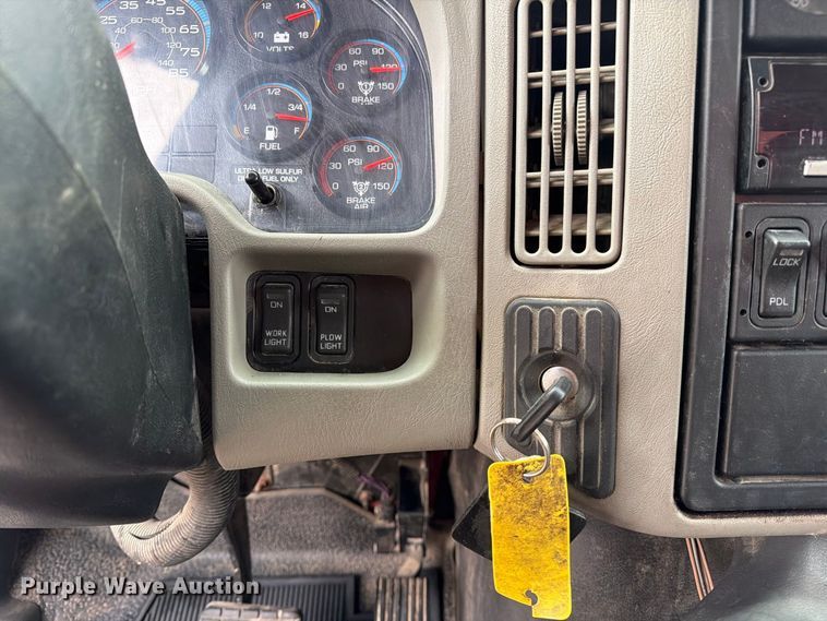 image for item FM6549 2018 International 7500 dump truck