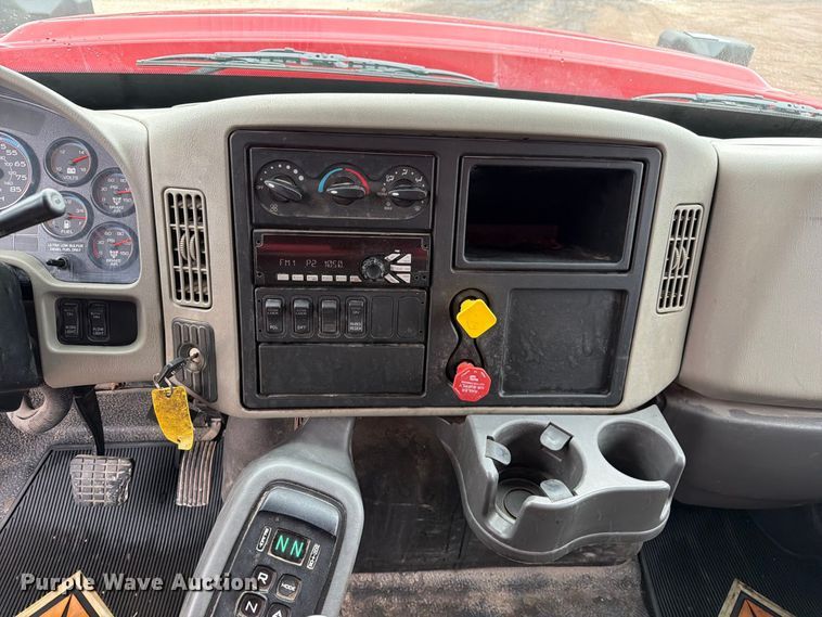 image for item FM6549 2018 International 7500 dump truck