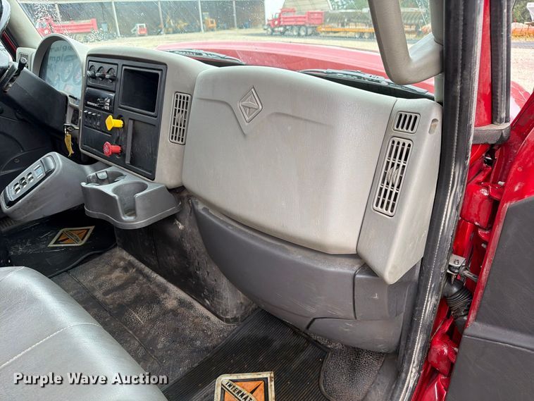 image for item FM6549 2018 International 7500 dump truck