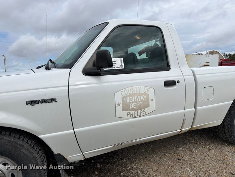 image for item FM6551 2002 Ford Ranger pickup truck