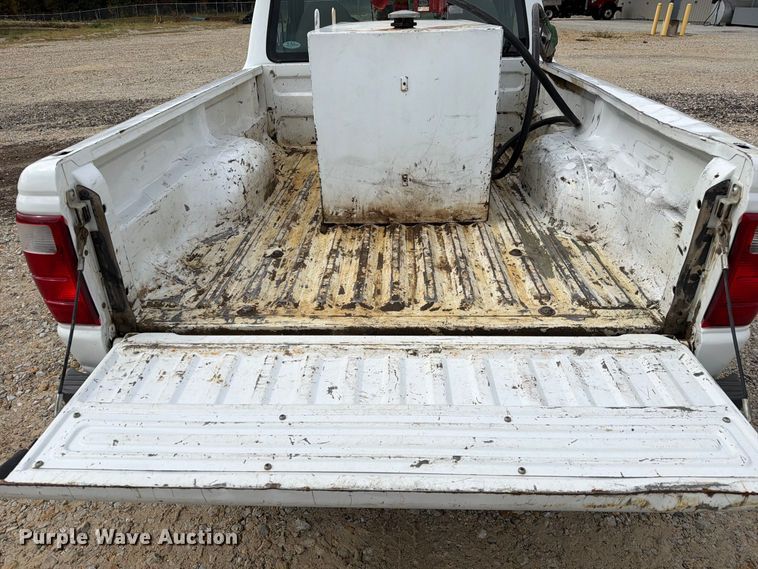 image for item FM6551 2002 Ford Ranger pickup truck