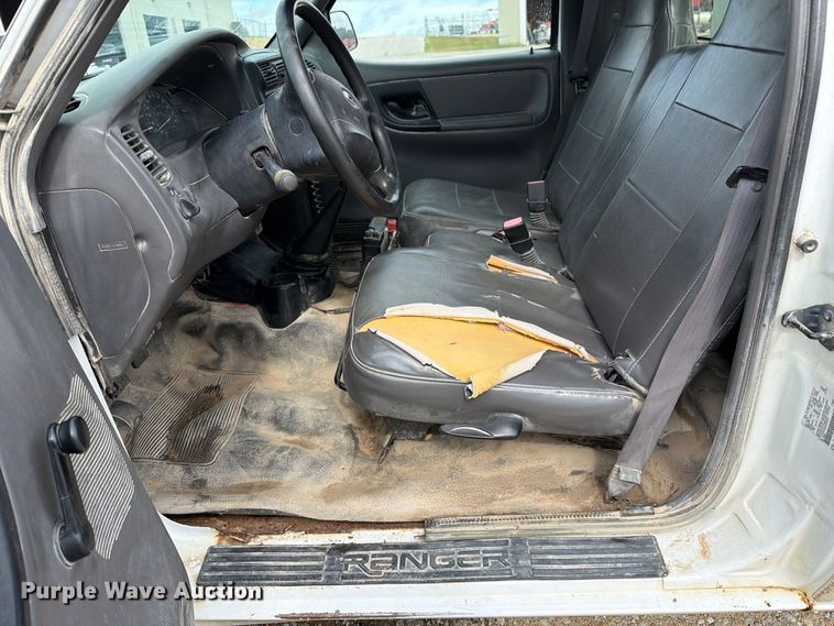 image for item FM6551 2002 Ford Ranger pickup truck