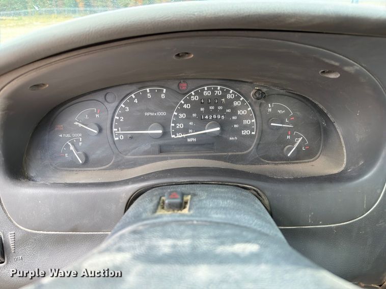 image for item FM6551 2002 Ford Ranger pickup truck