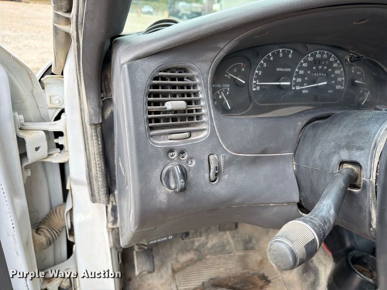 image for item FM6551 2002 Ford Ranger pickup truck