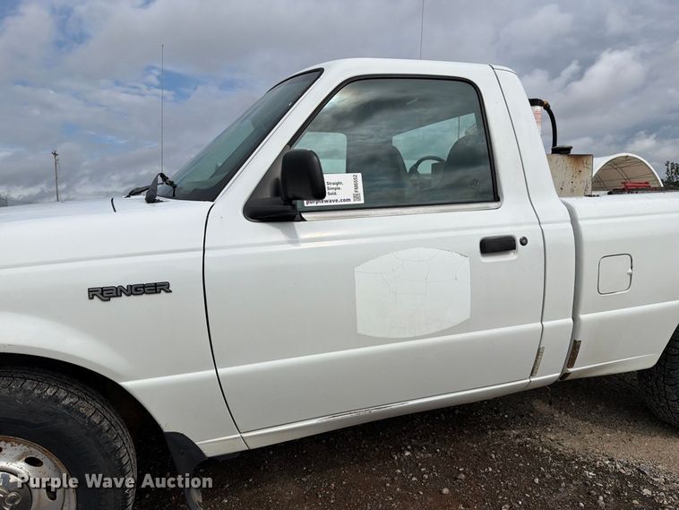 image for item FM6552 2002 Ford Ranger pickup truck