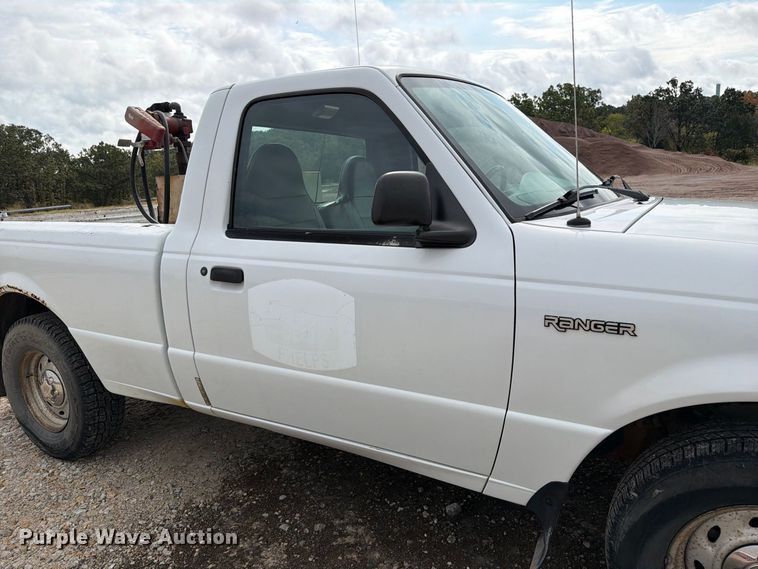 image for item FM6552 2002 Ford Ranger pickup truck